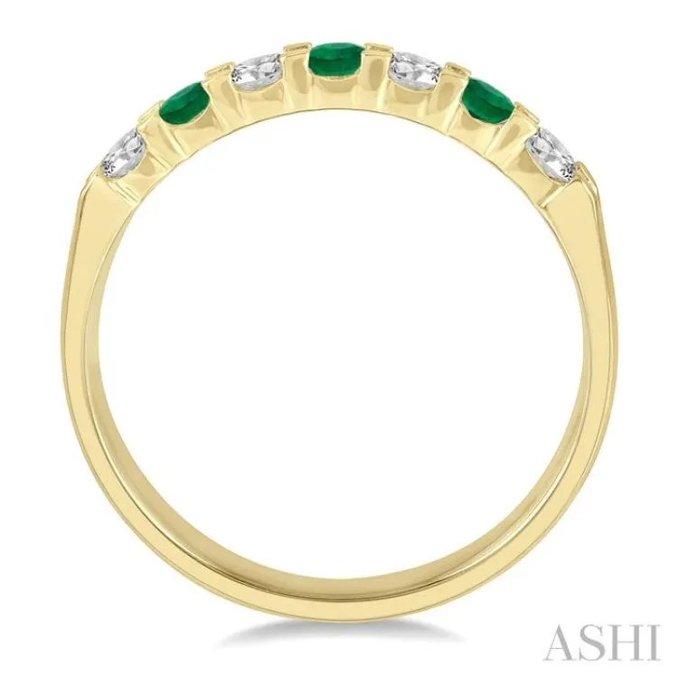 1/4 ctw Round Cut Diamond and 2.6MM Emerald Precious Wedding Band in 14K Yellow Gold