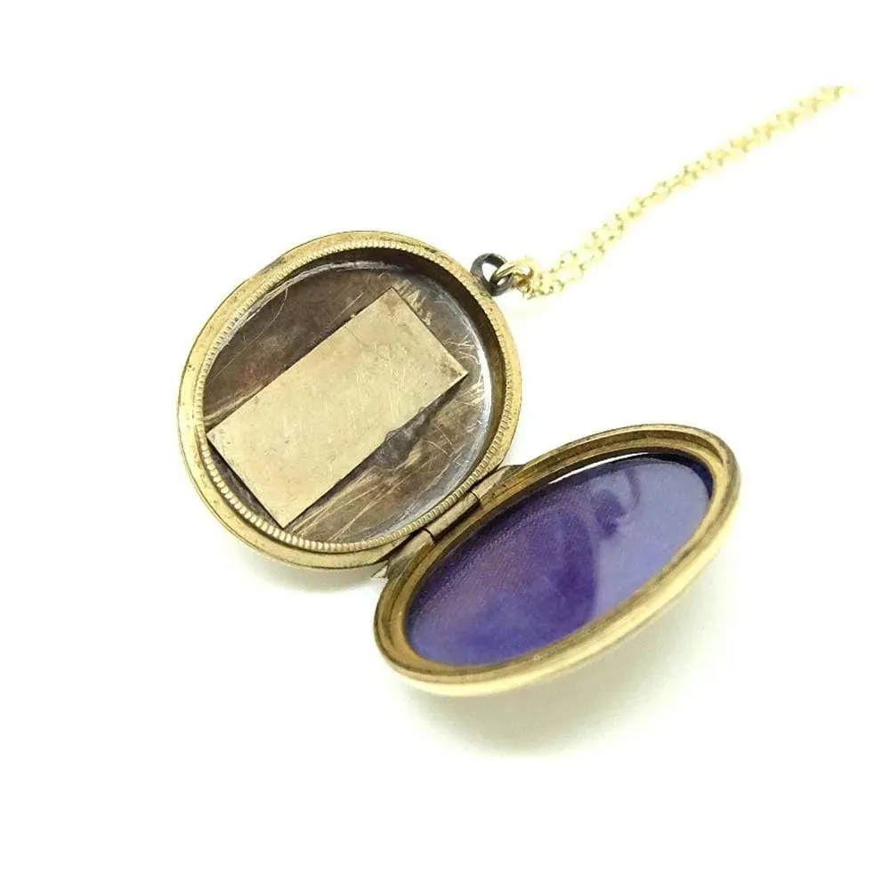 Antique Victorian 9ct Yellow Gold Oval Locket Necklace