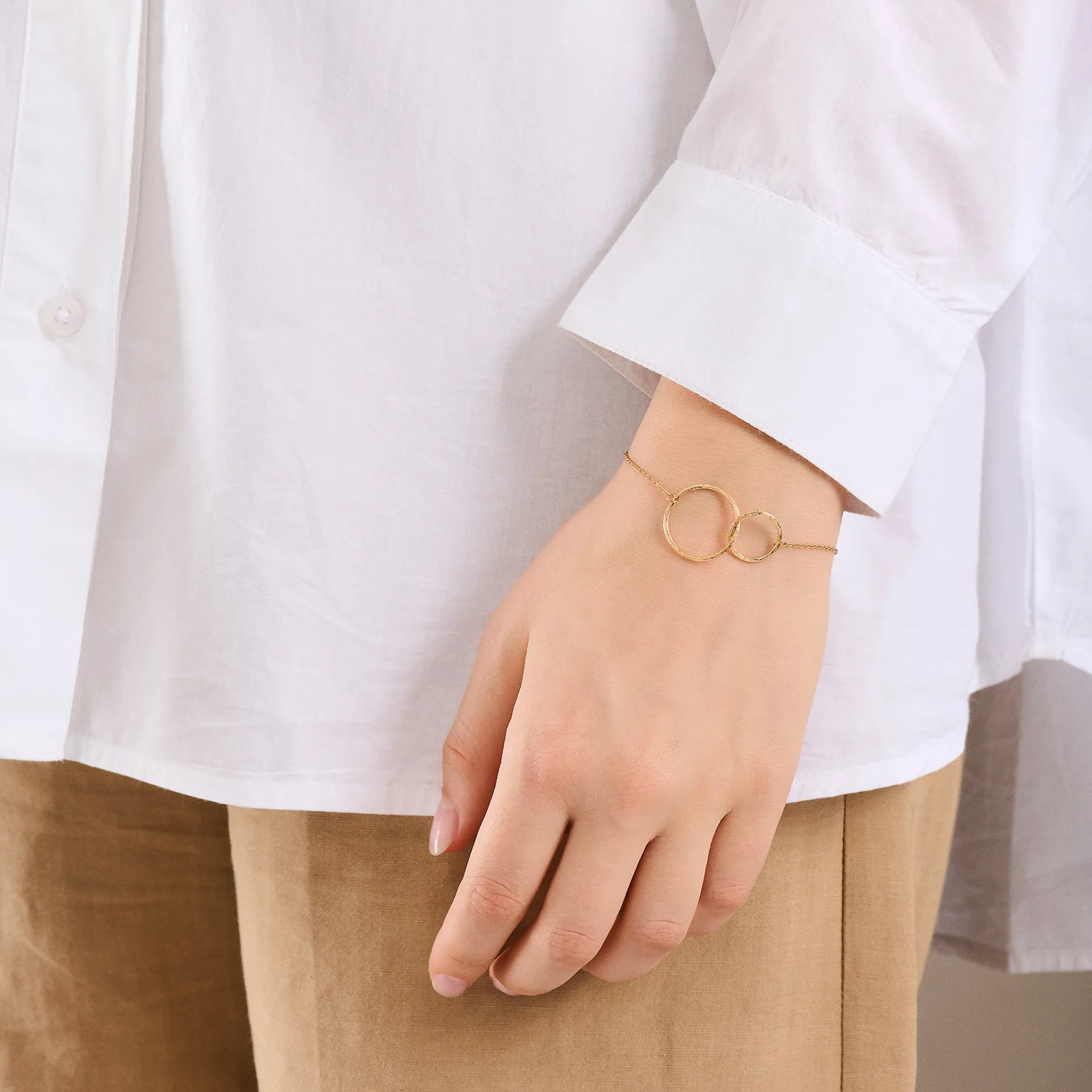 Double Plain Circles Bracelet - Gold - Pernille Corydon