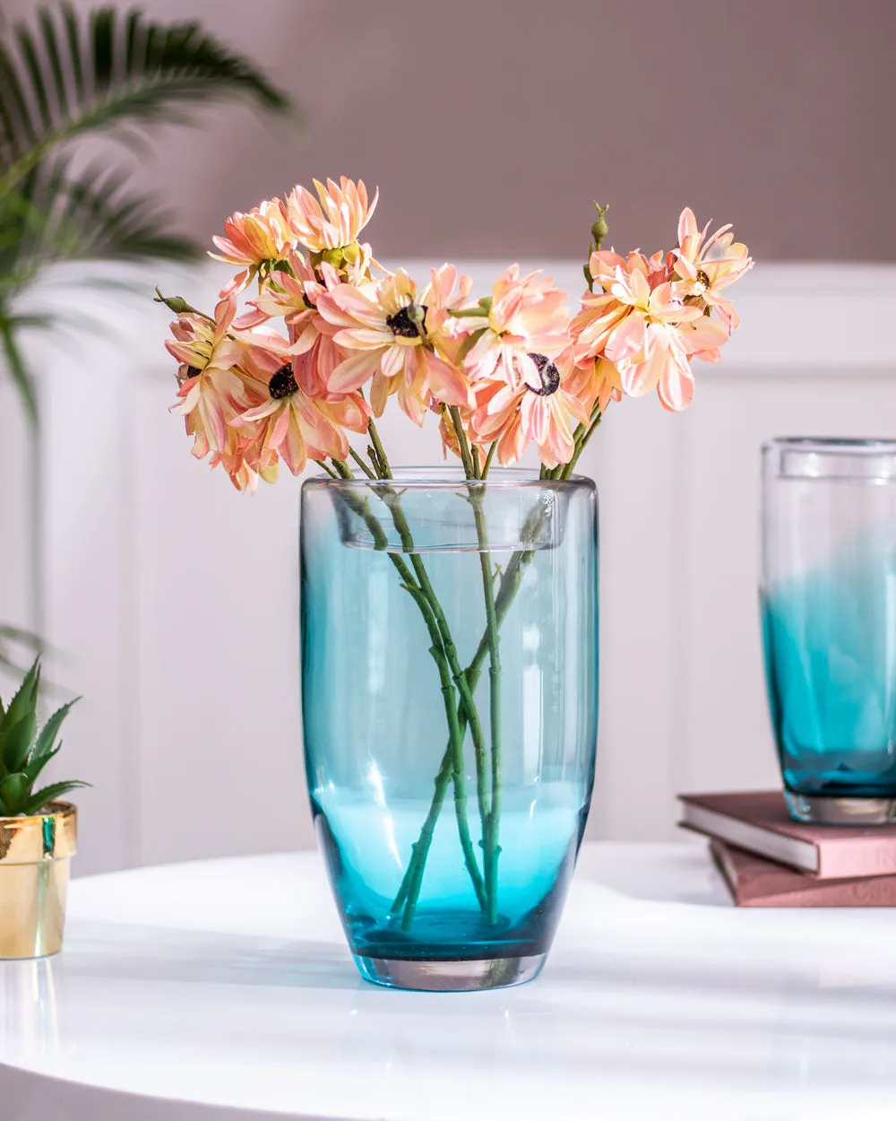 'Nuanta Albastra Bliss' Flower Glass Vase -