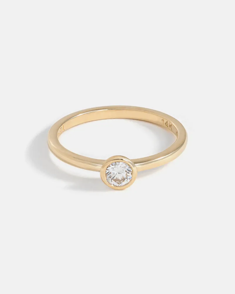 Origines Solitaire Ring and Stratura Wave Wedding Band with lab grown diamonds